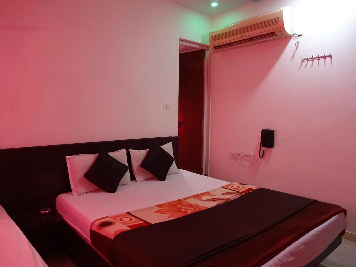 Rajshree Hotel Ahmedabad Exterior photo